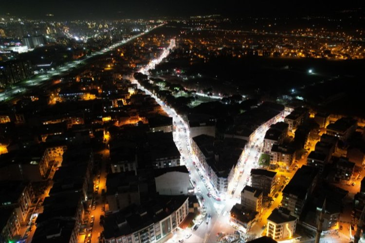 Manisa'da Horozköy Caddesi ışıl ışıl